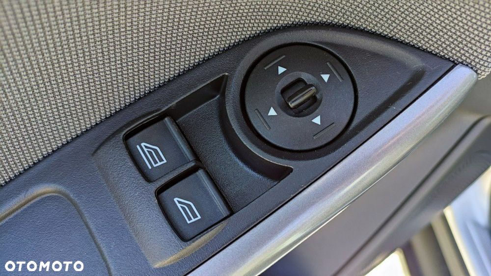 Ford Focus 1.0 EcoBoost Active - 24