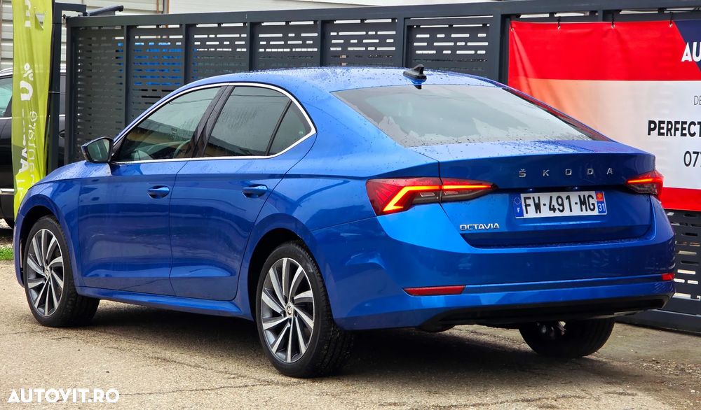 Skoda Octavia 2.0 TDI DSG Sportline - 7