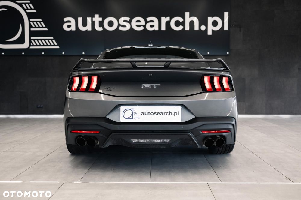 Ford Mustang - 5