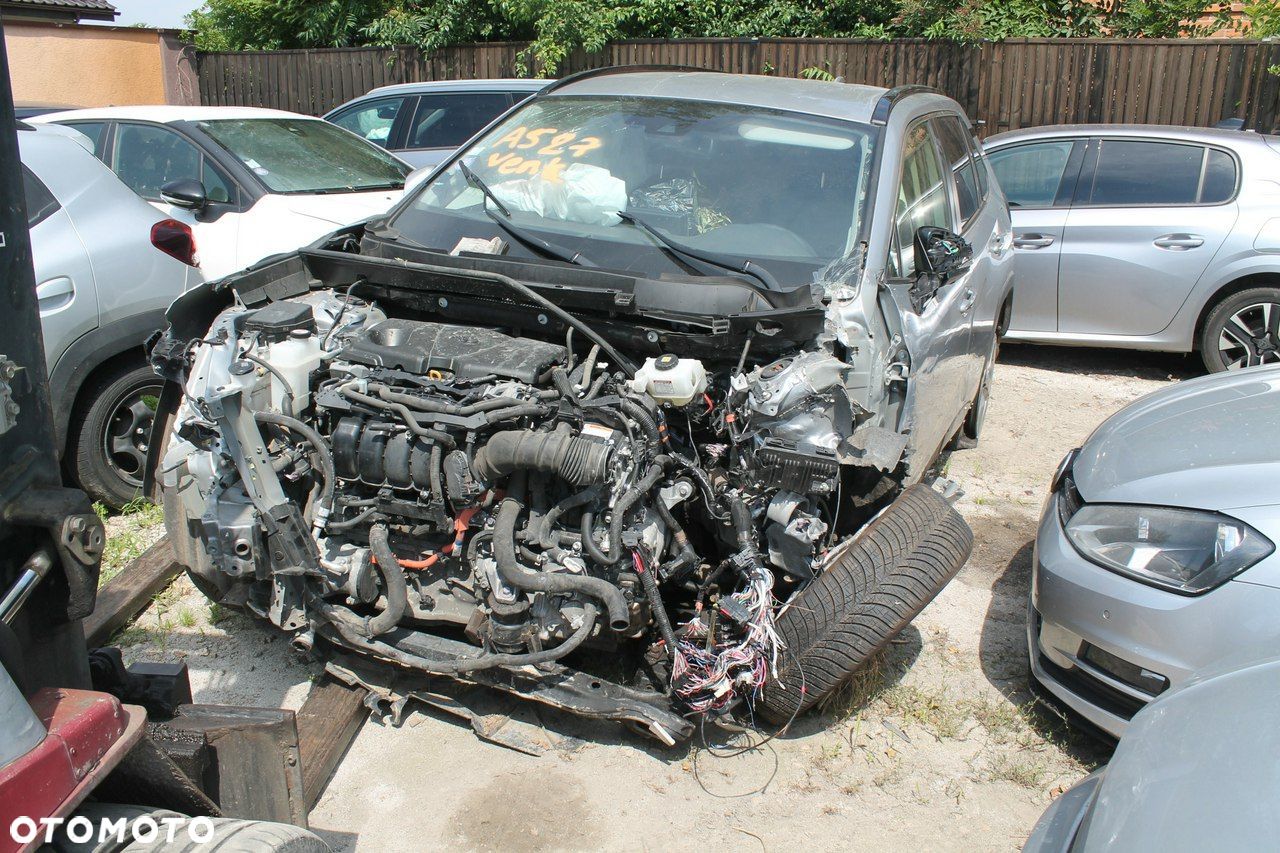 Toyota RAV4 - 1
