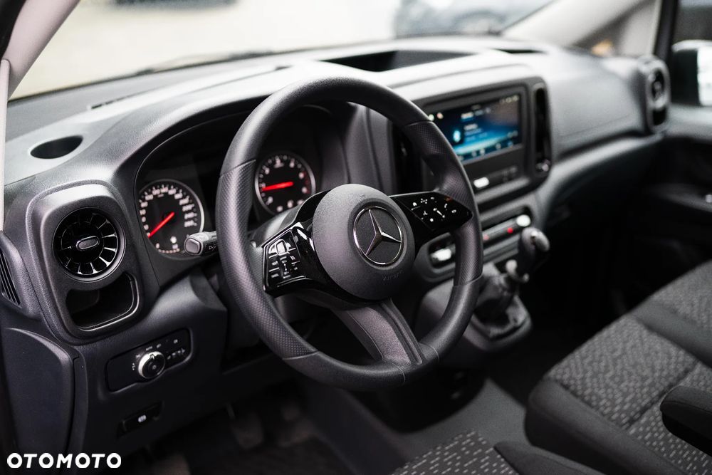 Mercedes-Benz Vito furgon - 26
