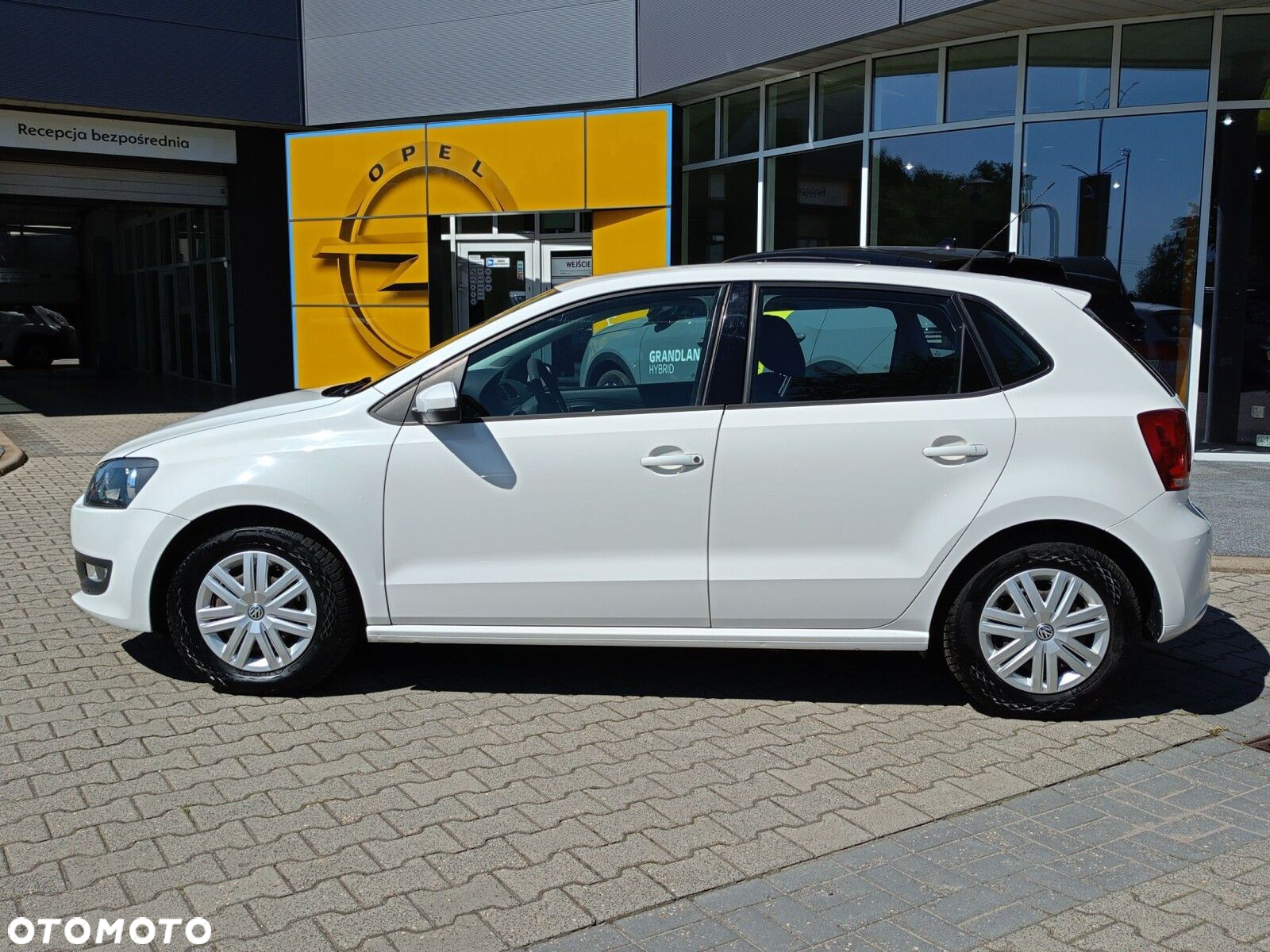 Volkswagen Polo - 2