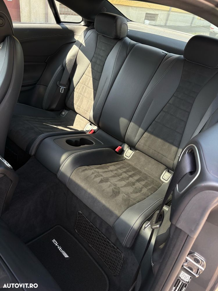 Mercedes-Benz E 220 d 4MATIC Coupe Aut. - 12