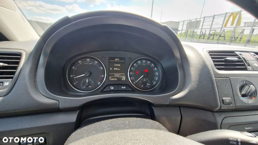 Skoda Roomster 1.4 16V Comfort - 17