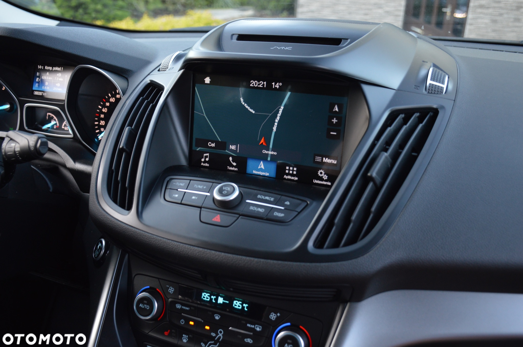 Ford Kuga 1.5 EcoBoost 2x4 Black & Silver - 32