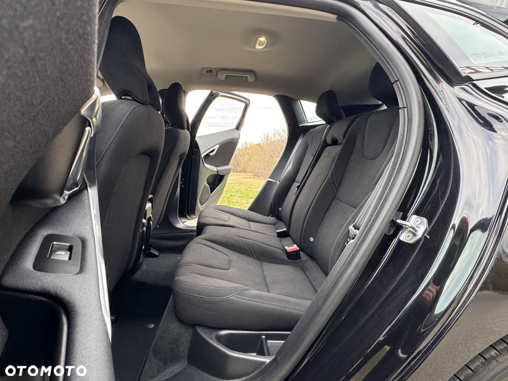 Volvo V40 D3 Summum - 28