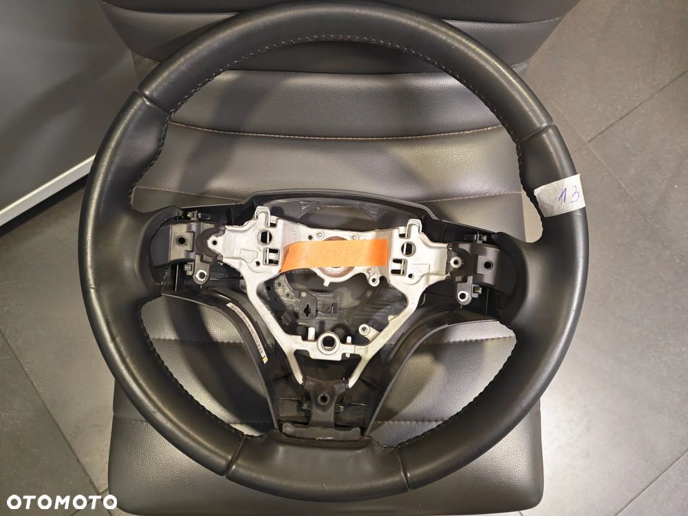 Kierownica Toyota Avensis T27, livt T29  45100-05A00