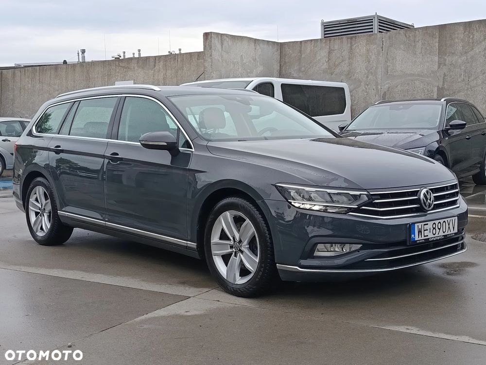 Volkswagen Passat - 2