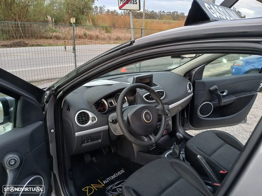 Renault Clio 1.2 16V Dynamique S - 10