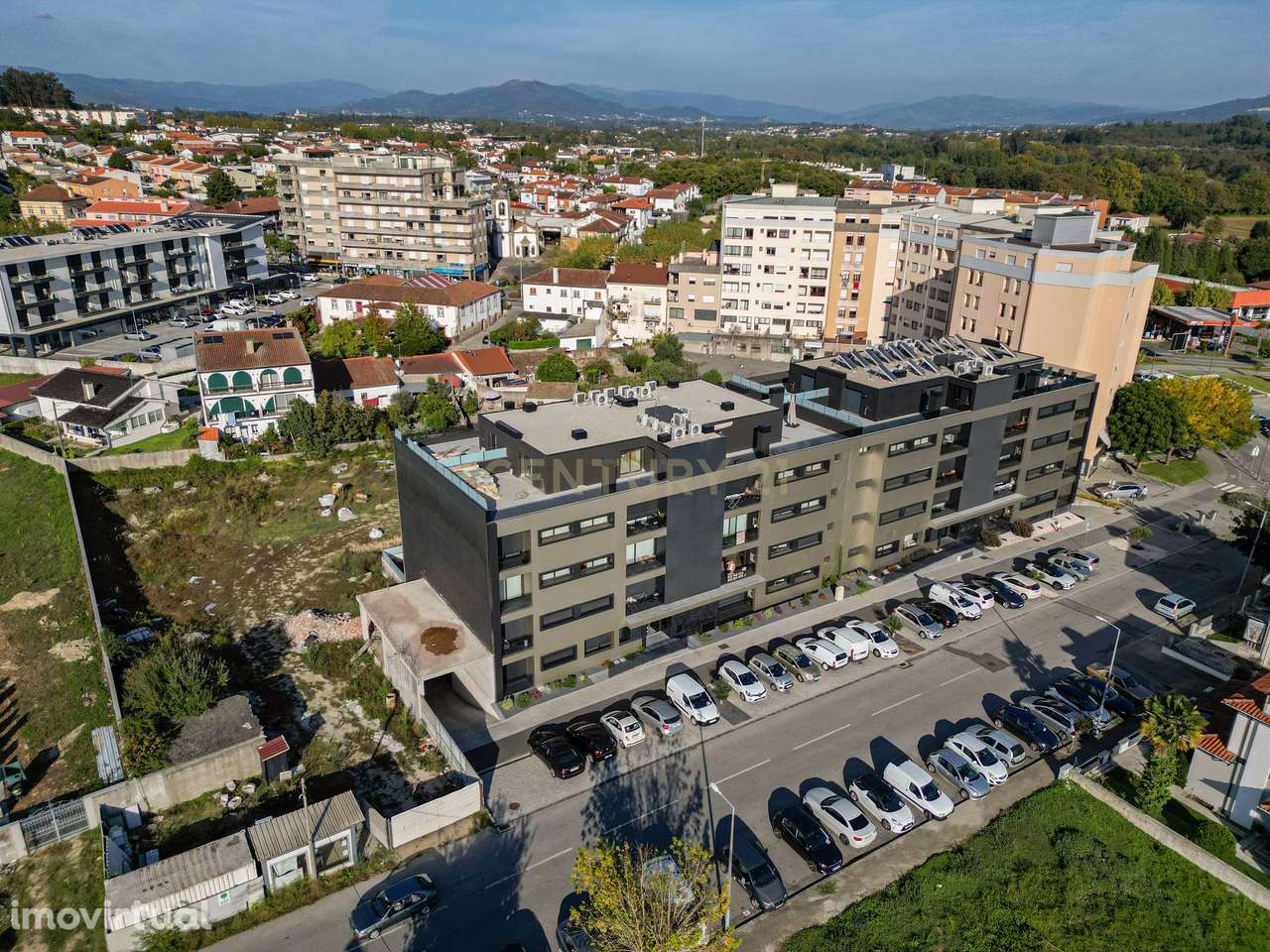 Apartamento T3 Novo com 3 Suítes e Garagem Dupla – Vila de Prado (Vila - Grande imagem: 2/20