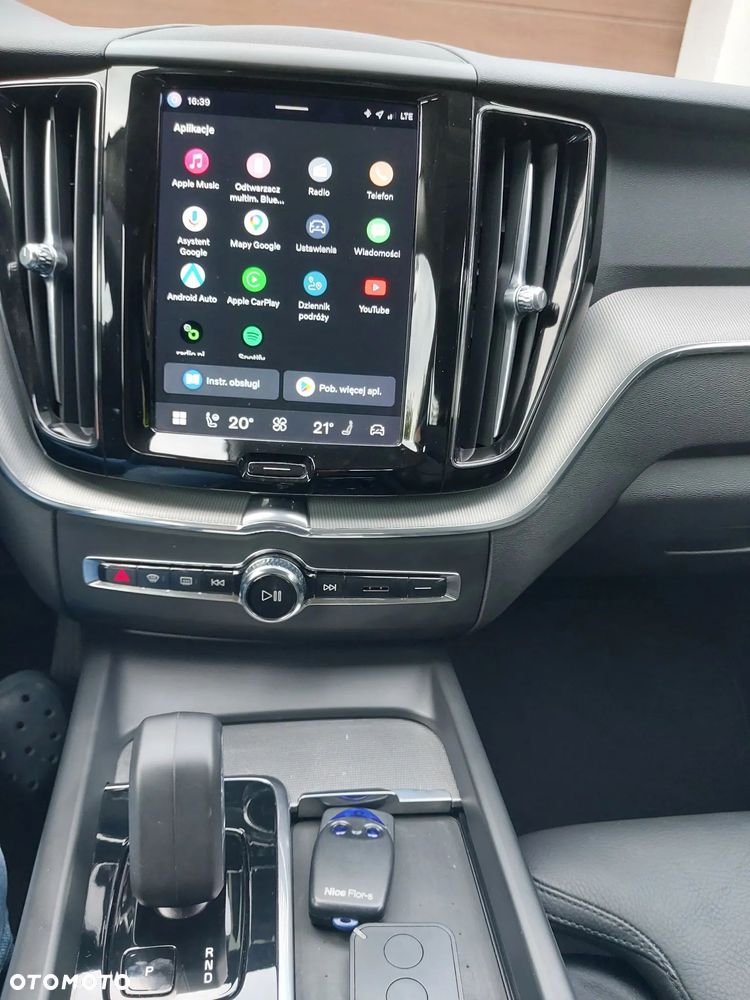 Volvo XC 60 B4 D AWD Plus Bright - 6