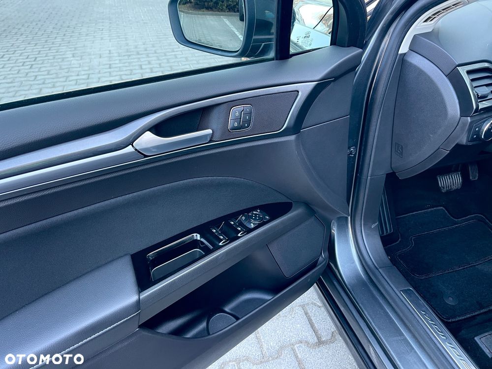 Ford Mondeo - 18