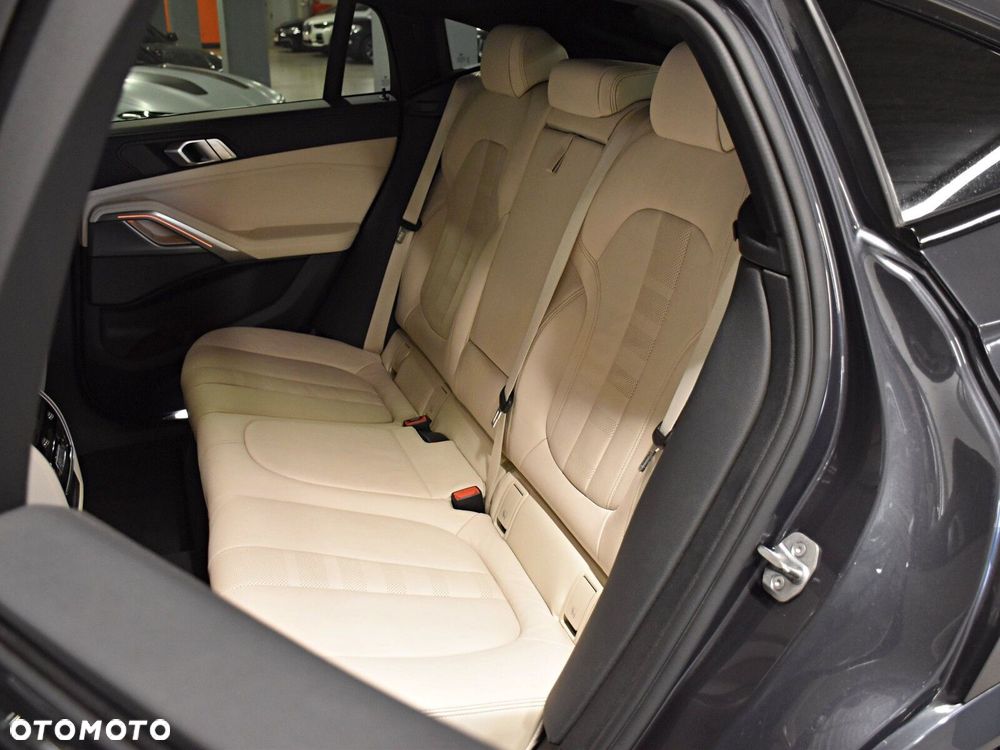 BMW X6 xDrive40i - 15
