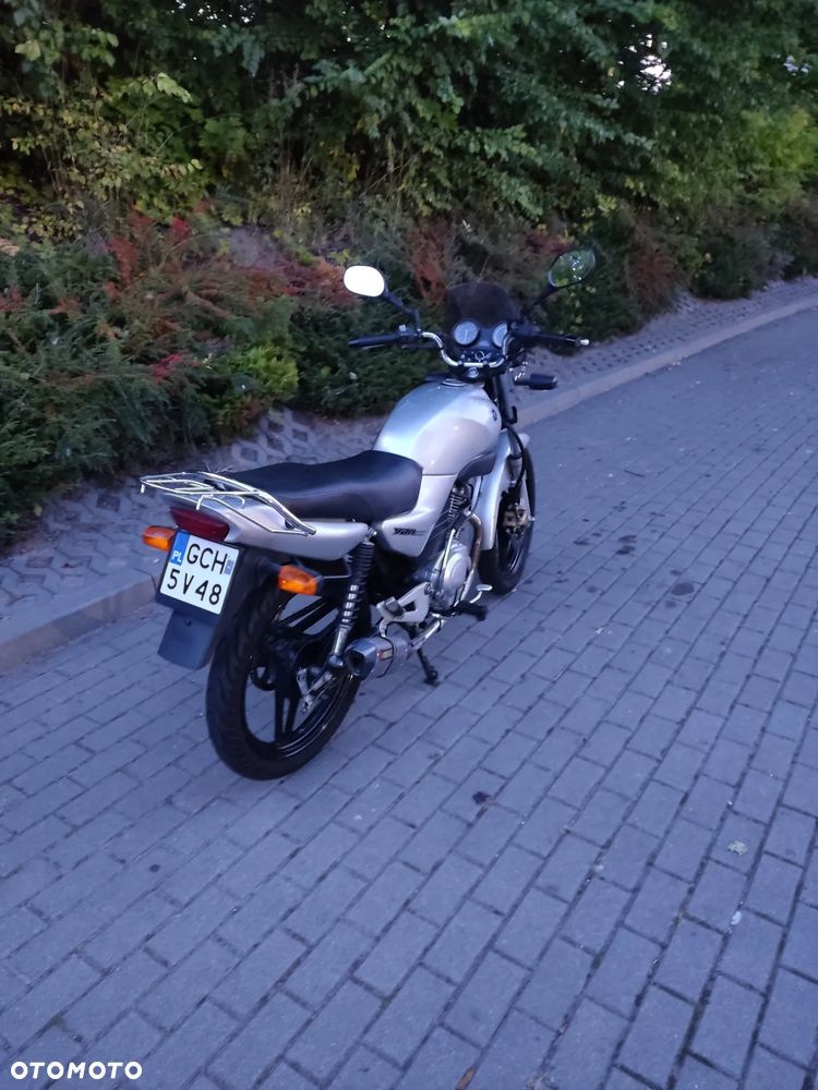 Yamaha YBR - 4