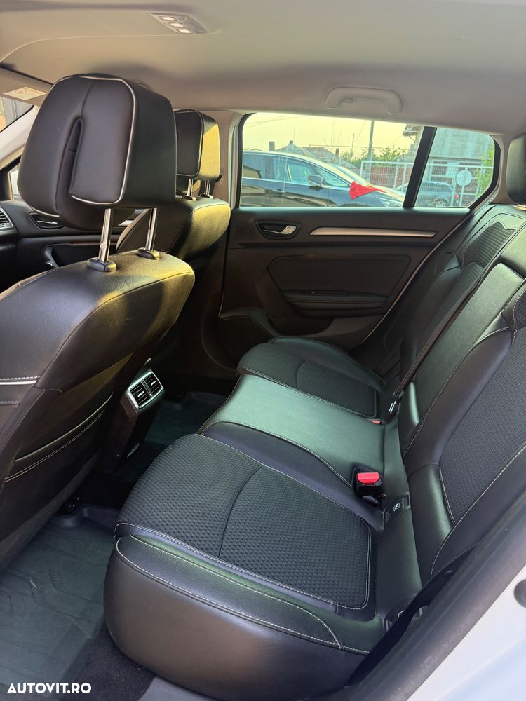 Renault Megane 1.5 dCi Sport Edition EDC - 8