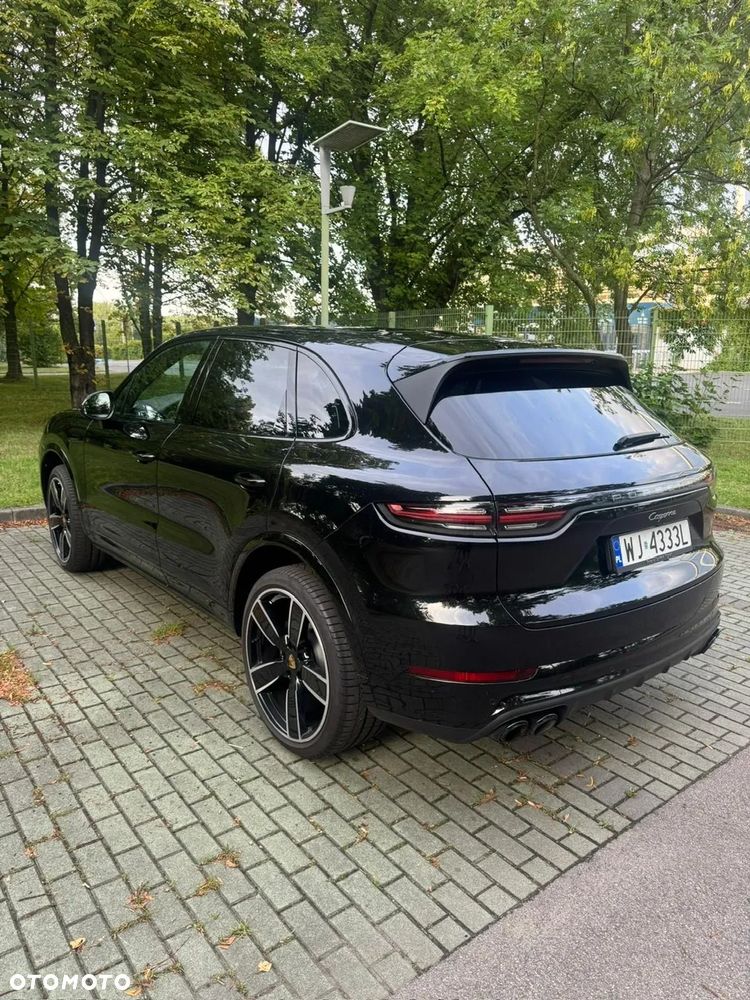 Porsche Cayenne Platinum Edition - 2