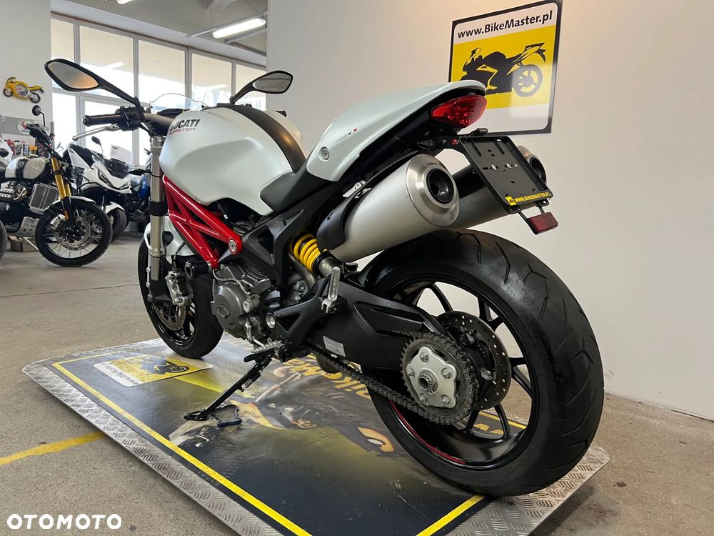 Ducati Monster - 31
