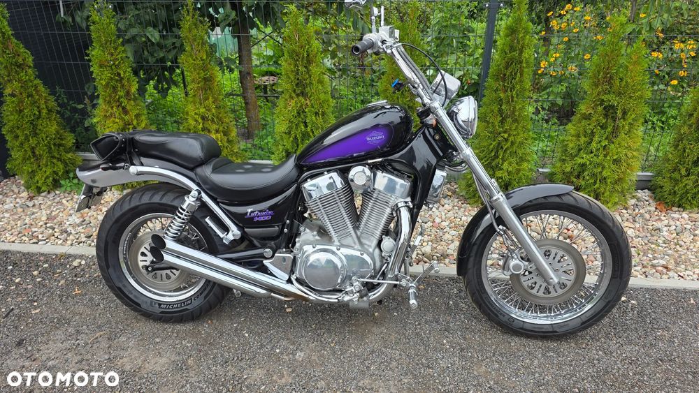 Suzuki Intruder - 3