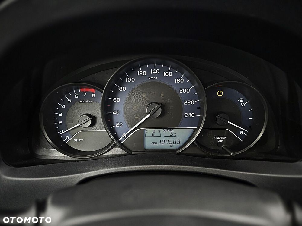 Toyota Corolla 1.6 Active EU6 - 10