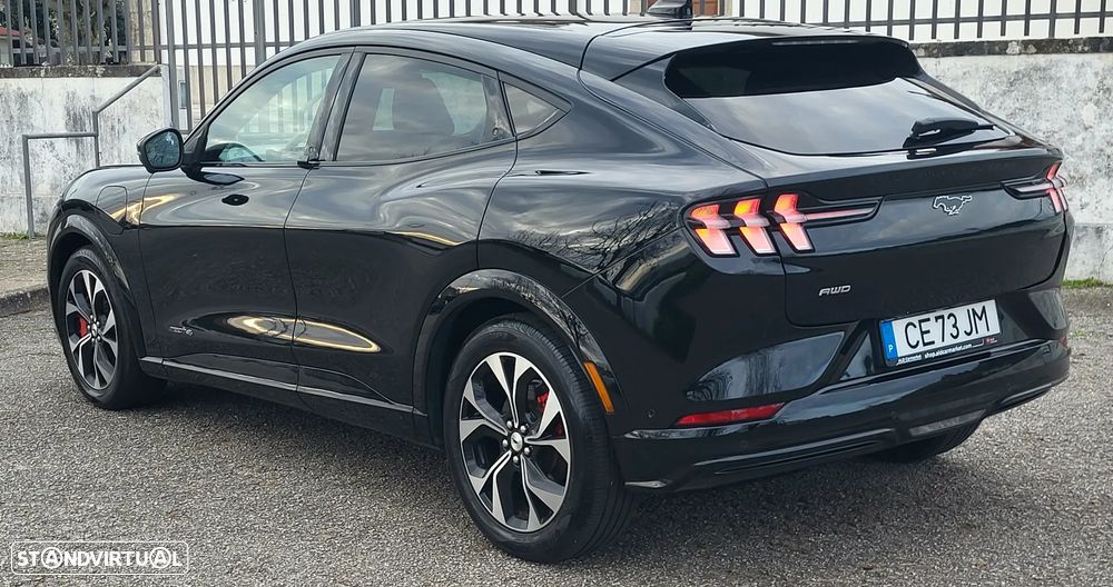 Ford Mustang Mach-E 75.7 kWh Premium AWD - 3