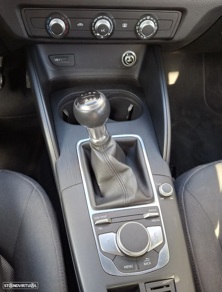 Audi A3 Sportback 30 TFSI - 10