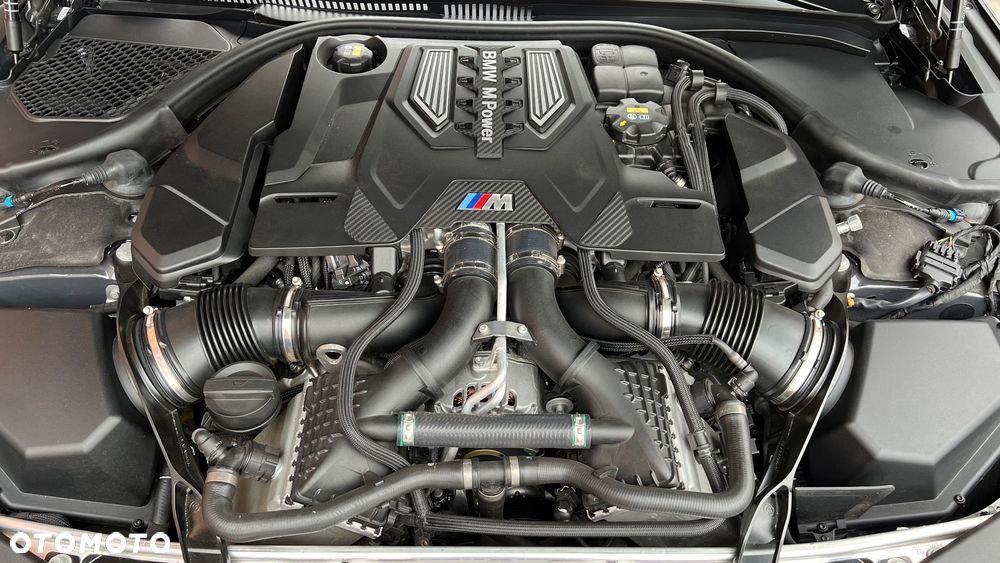 BMW M8 Competition - 12