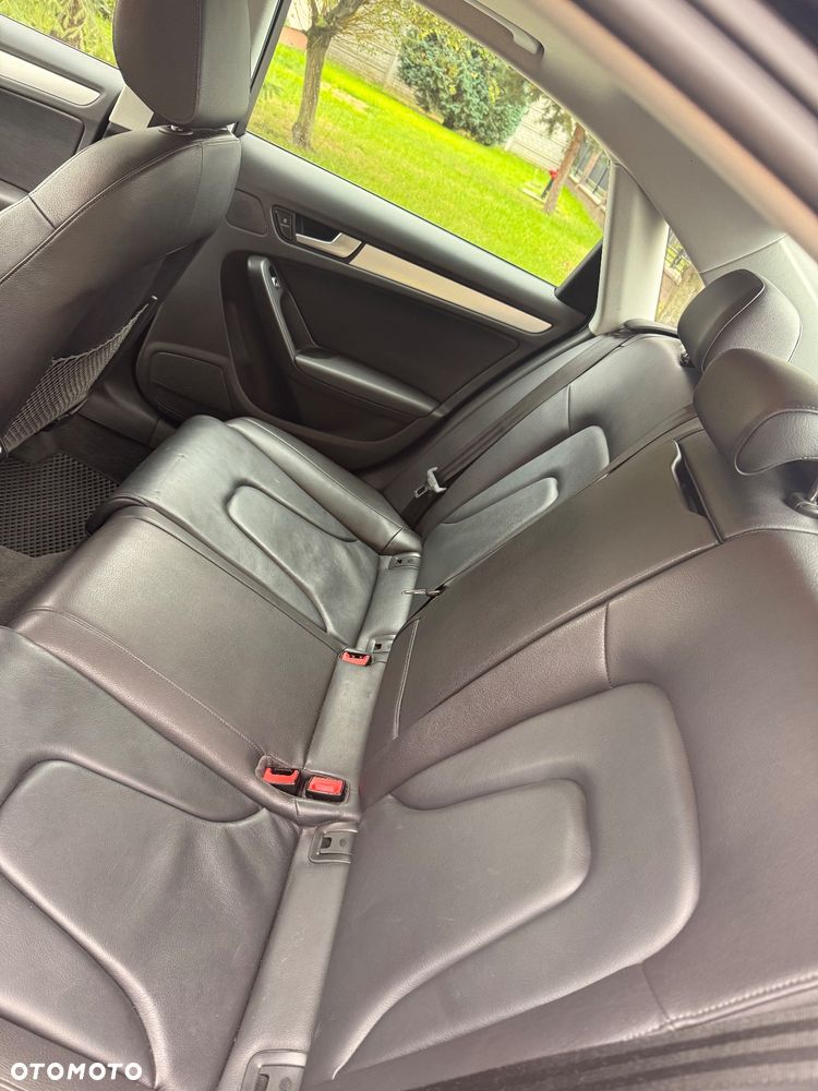 Audi A4 Limousine - 9