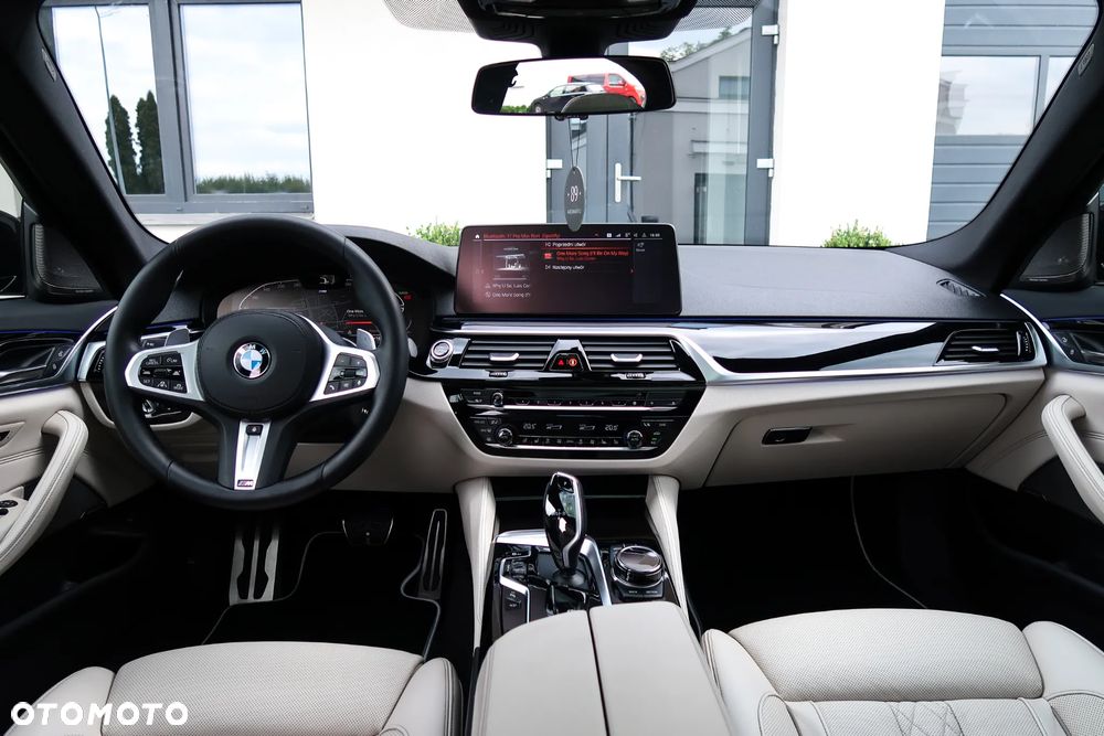 BMW Seria 5 540d xDrive mHEV M Sport sport - 21