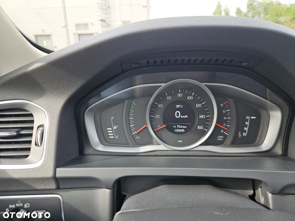 Volvo S60 T5 Drive-E R-Design Kinetic - 12