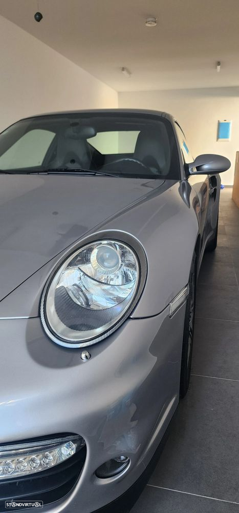Porsche 911 (997) Turbo - 7