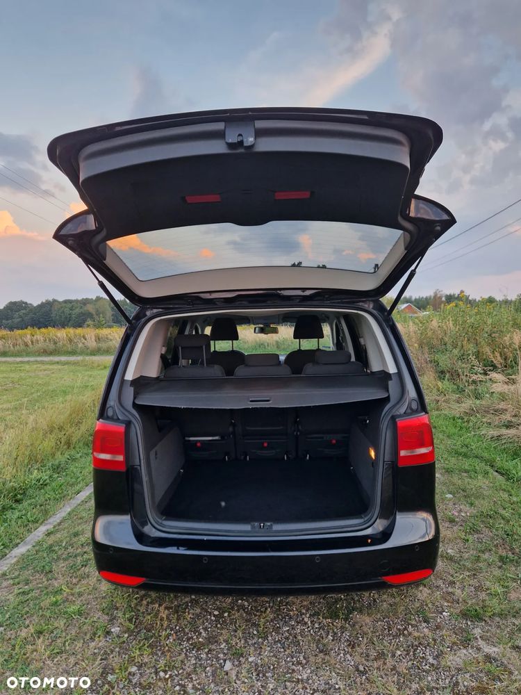 Volkswagen Touran 1.6 TDI DPF BlueMotion Technology Comfortline - 8