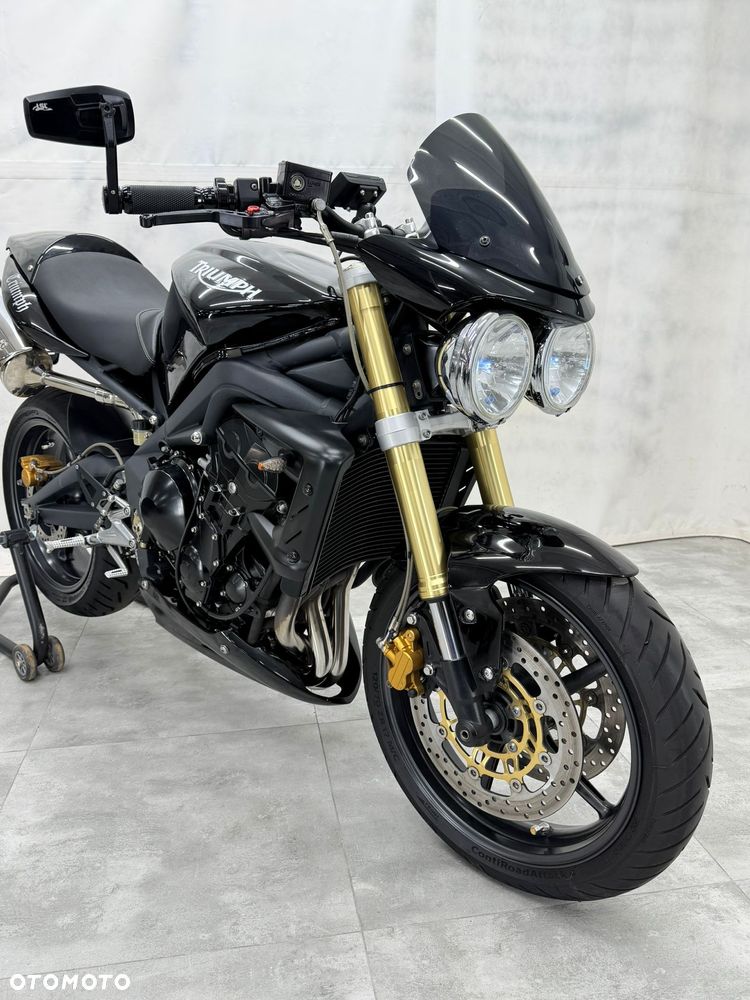 Triumph Street Triple - 1