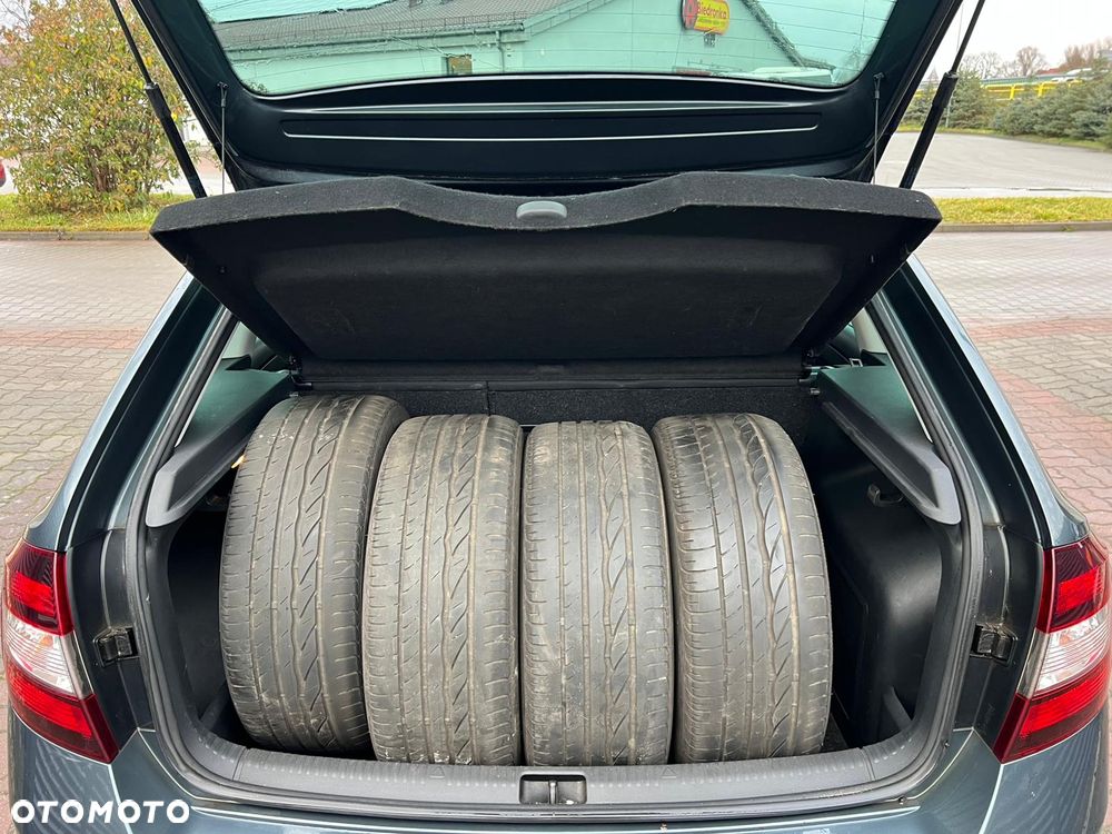 Skoda RAPID 1.4 TSI DSG Clever - 16