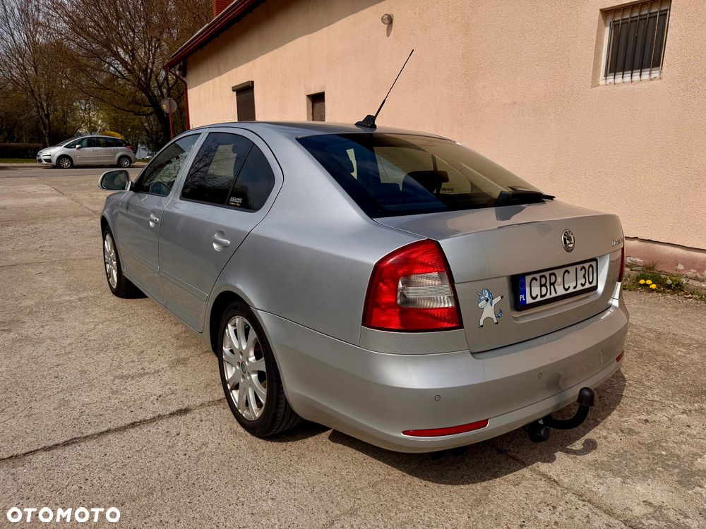 Skoda Octavia 1.8 TSI Ambiente - 3