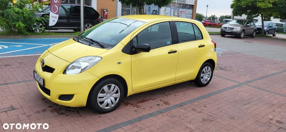 Toyota Yaris 1.0 Luna - 1