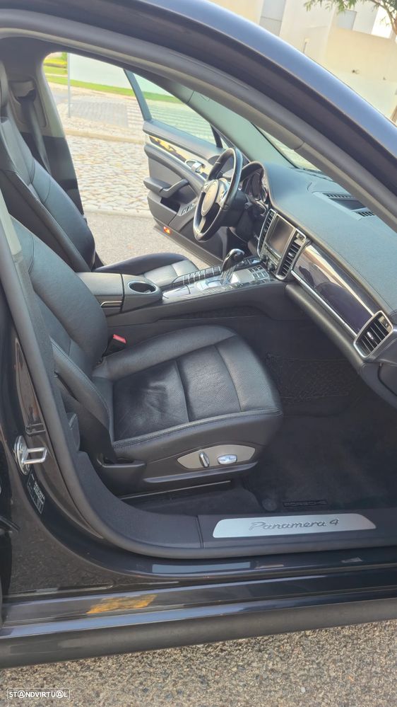 Porsche Panamera 4 PDK - 15