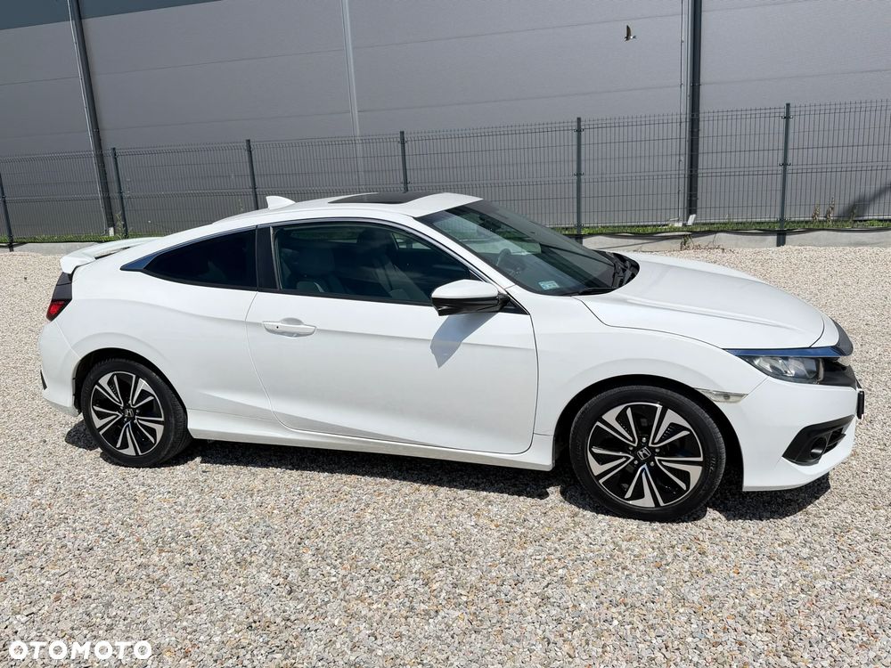 Honda Civic 1.5 i-VTEC Turbo CVT Elegance - 1
