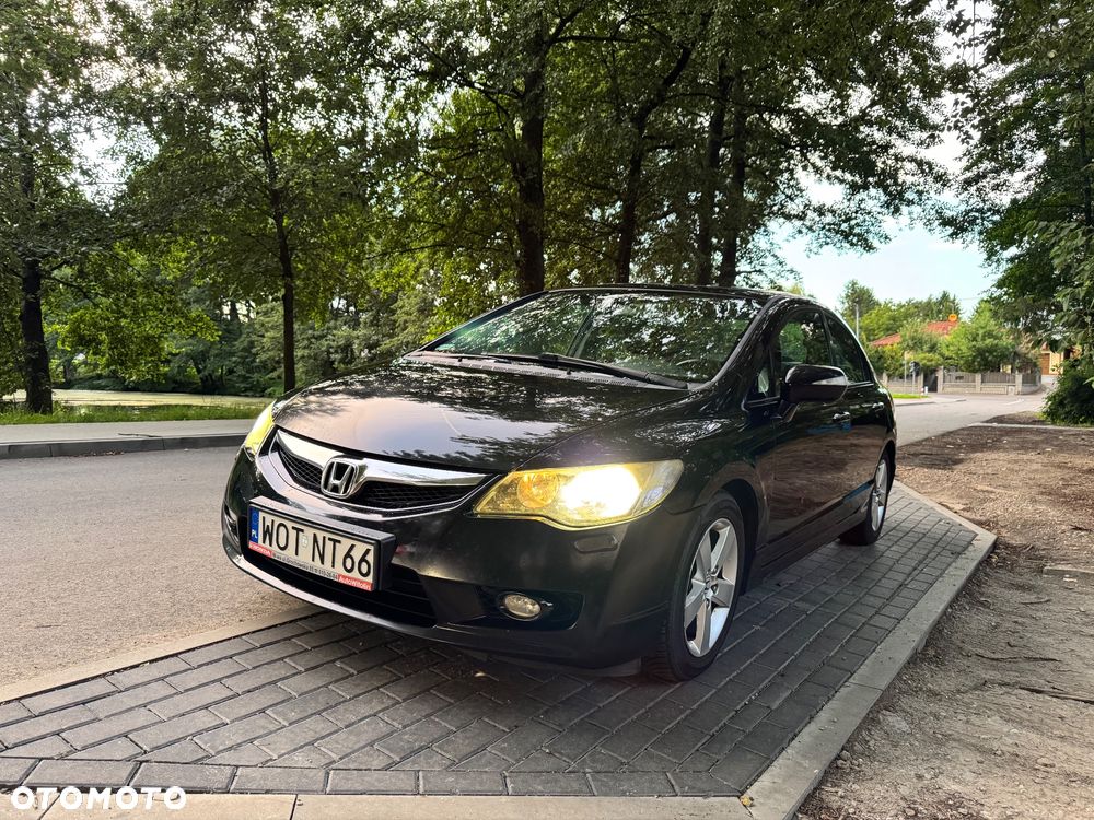 Honda Civic 1.8 Executive - 1