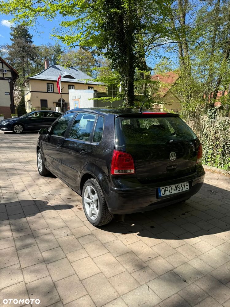 Volkswagen Polo 1.4 16V Comfortline - 4