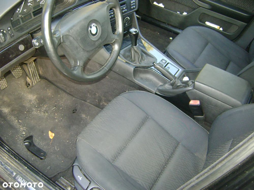 BMW Seria 5 520i - 4