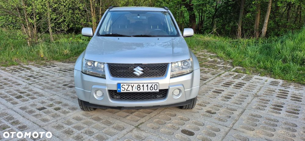 Suzuki Grand Vitara 2.0 Comfort - 2