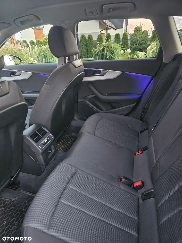 Audi A4 Avant - 9