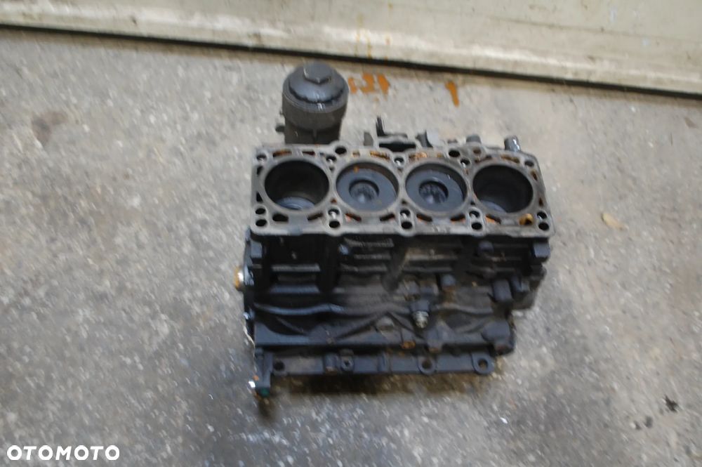 BLOK DÓŁ SILNIKA KOMPLETNY 1.9 TDI AVQ VW GOLF V SEAT LEON II SKODA AUDI A3 8P - 1