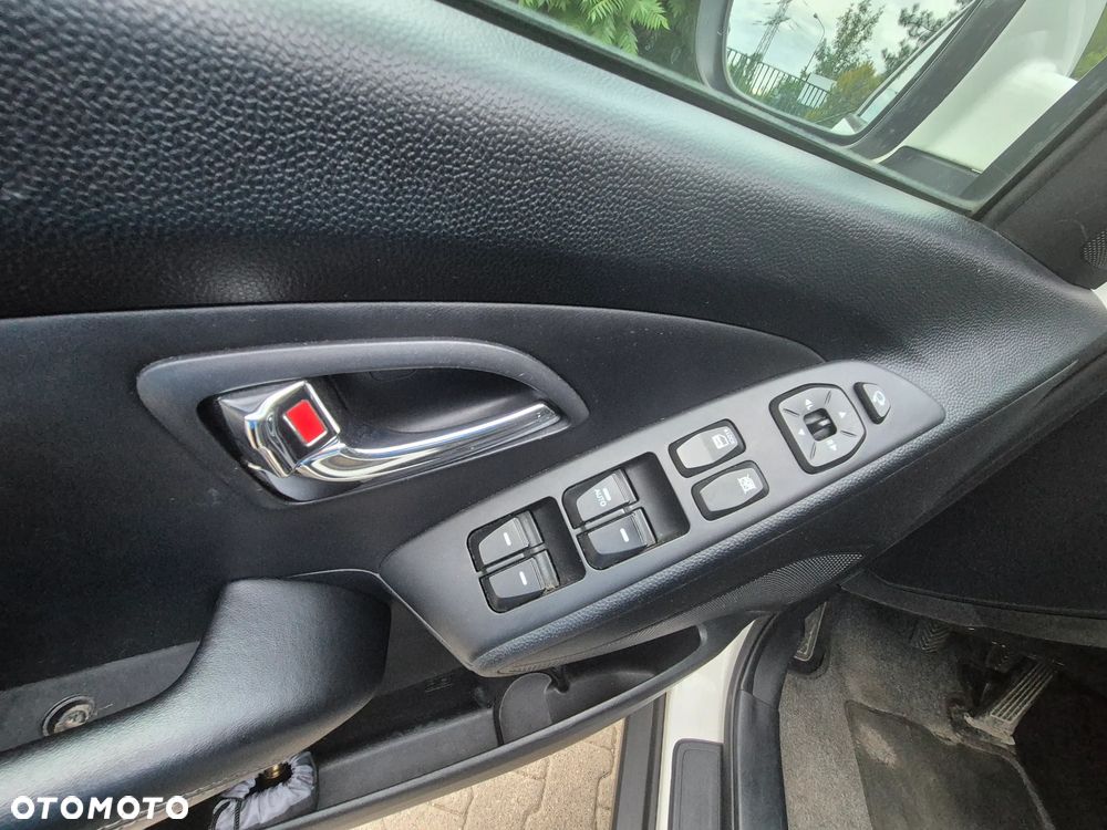 Hyundai ix35 2.0 4WD Premium - 6