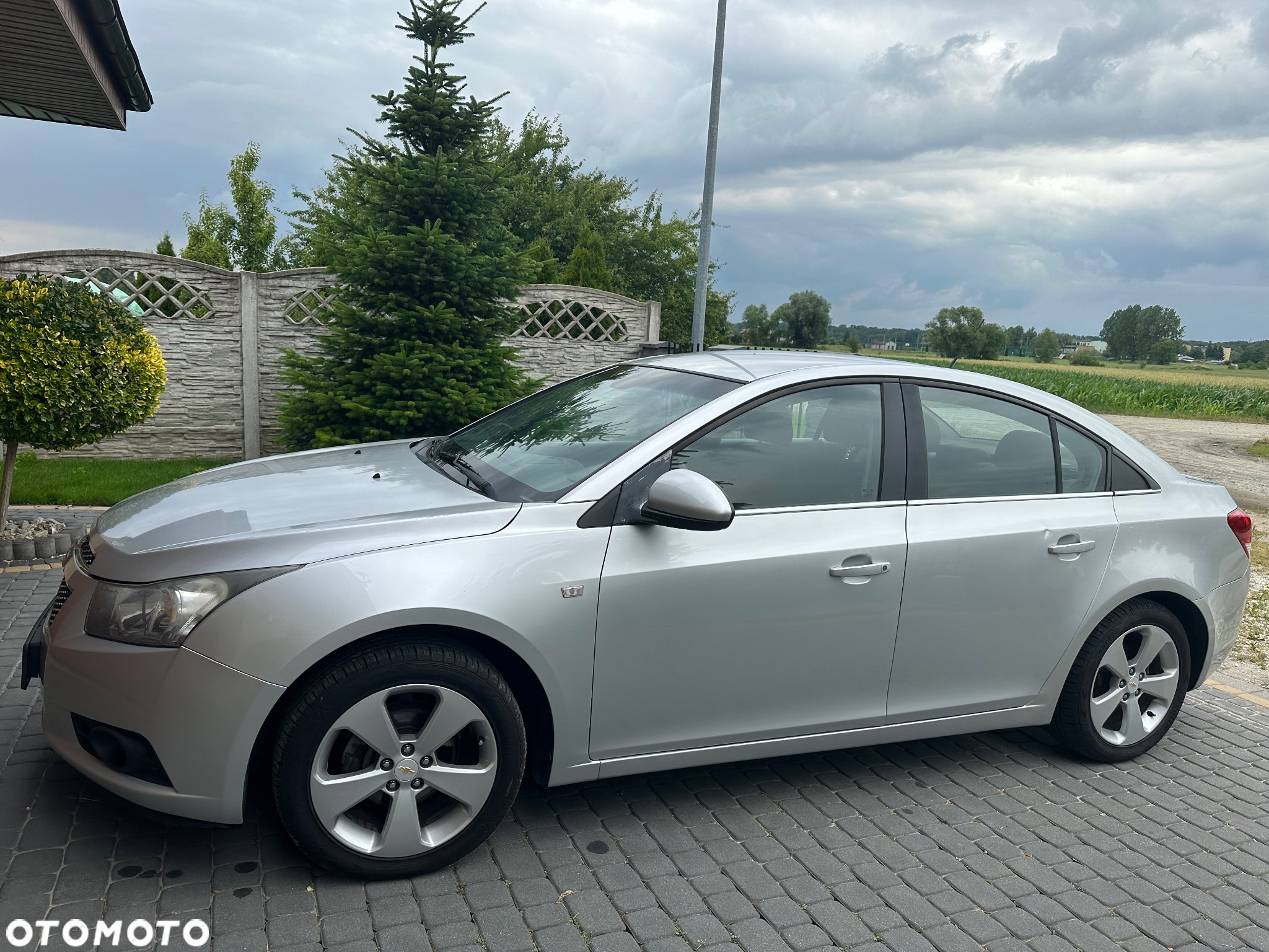 Chevrolet Cruze - 4