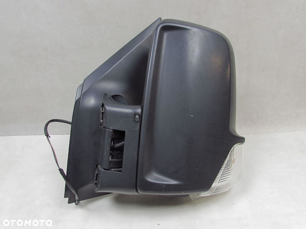 MB SPRINTER 906 CRAFTER 06-17 LUSTERKO ZEWNETRZNE PRAWE MAN EU 9068102193 - 2