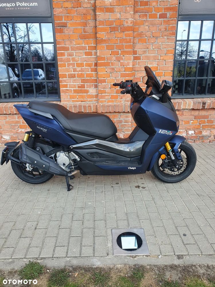 Yamaha Inny - 8