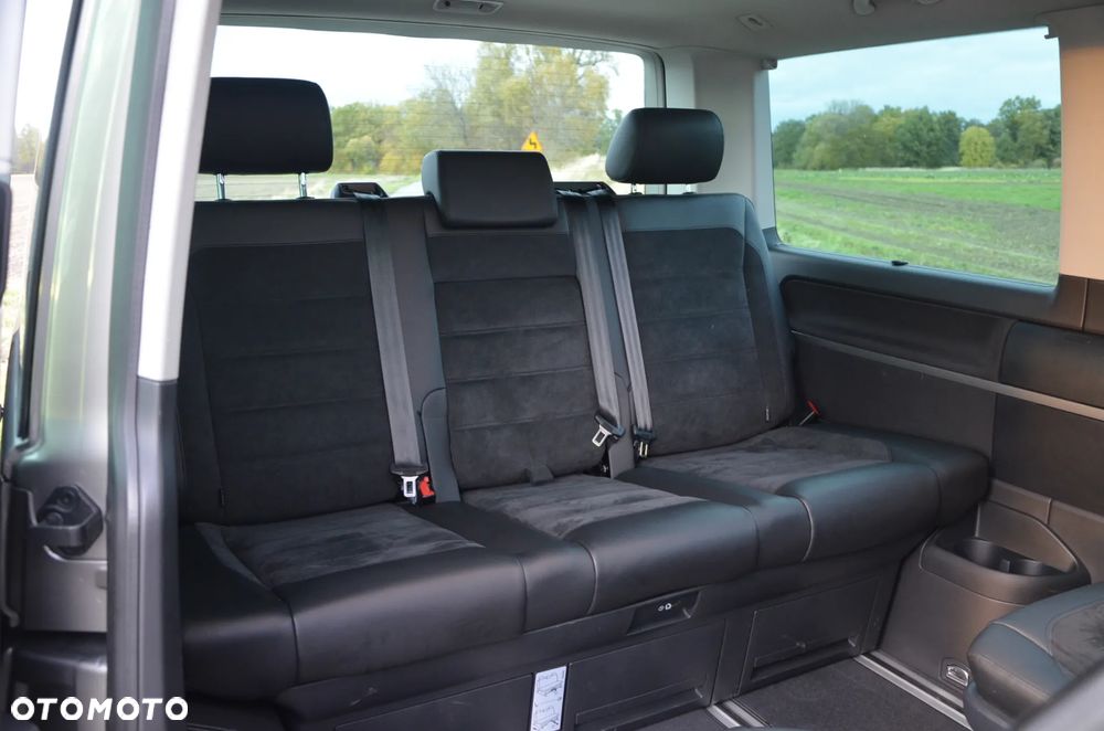 Volkswagen Multivan - 34