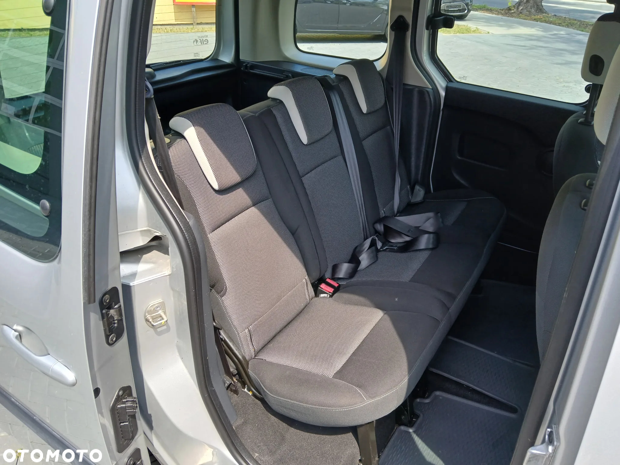 Renault Kangoo 1.6 16V 105 Authentique - 23