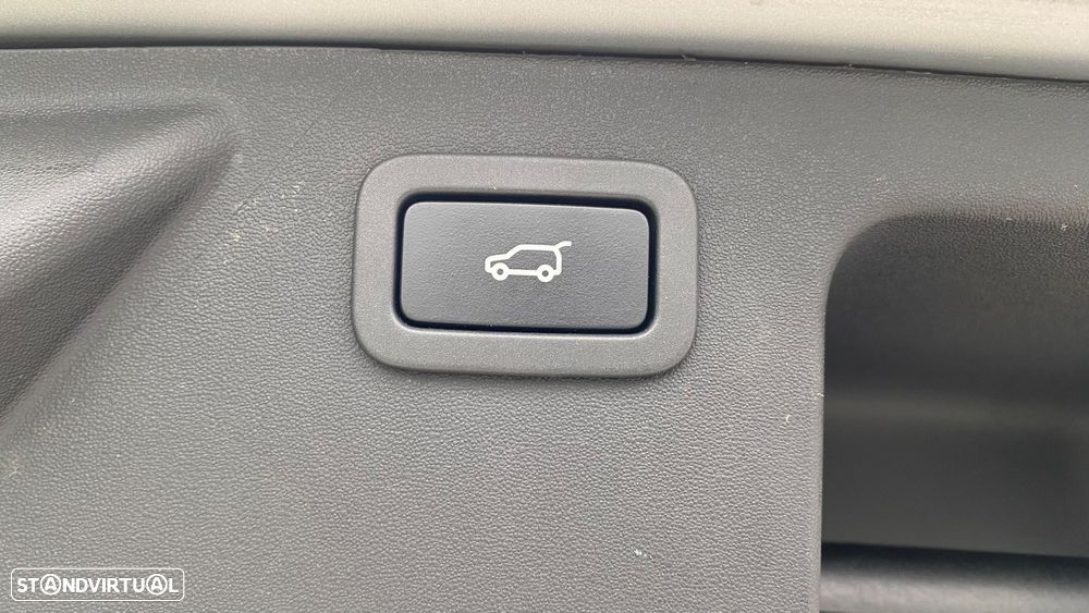 Land Rover Discovery Sport 2.0 TD4 SE - 11